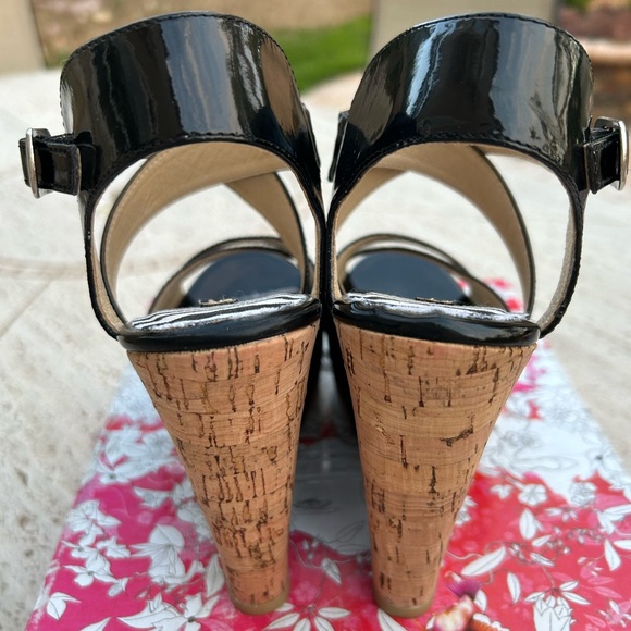 ✨NEW✨Black Patent Leather Wedge Sandals Size 6.5 from Victoria’s Secret - Picture 15 of 15